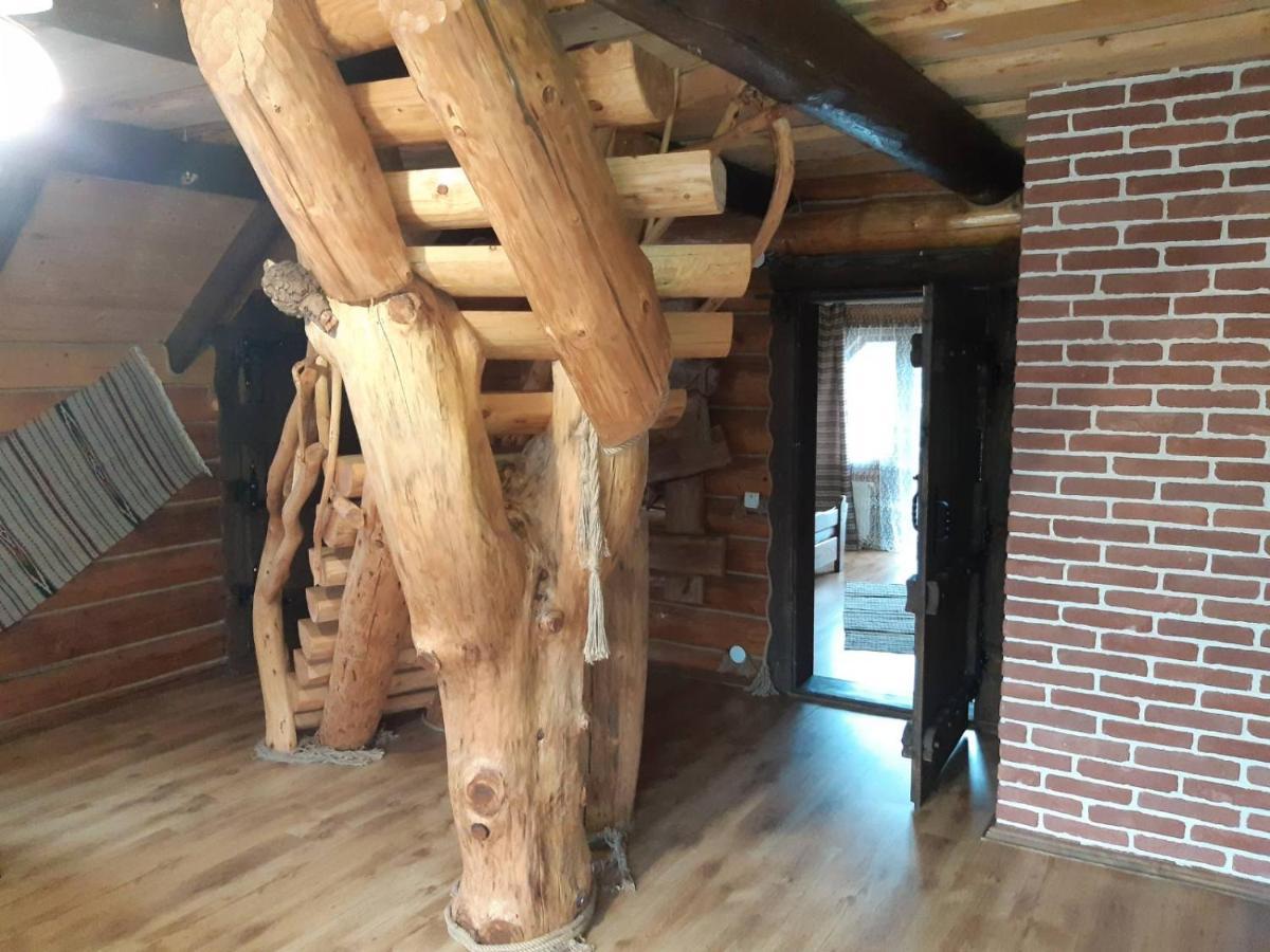 Guest House Dikiy Zrub Vorokhta Exterior photo
