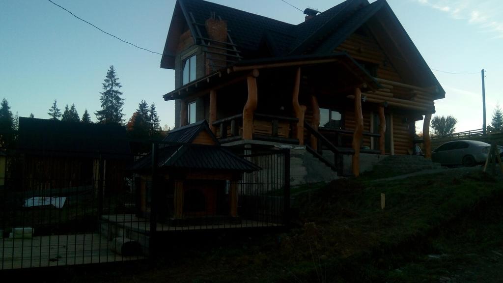 Guest House Dikiy Zrub Vorokhta Exterior photo